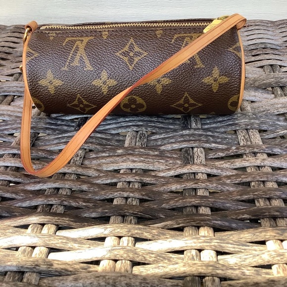 Authentic Louis Vuitton Mini Monogram Papillon - Picture 2 of 5